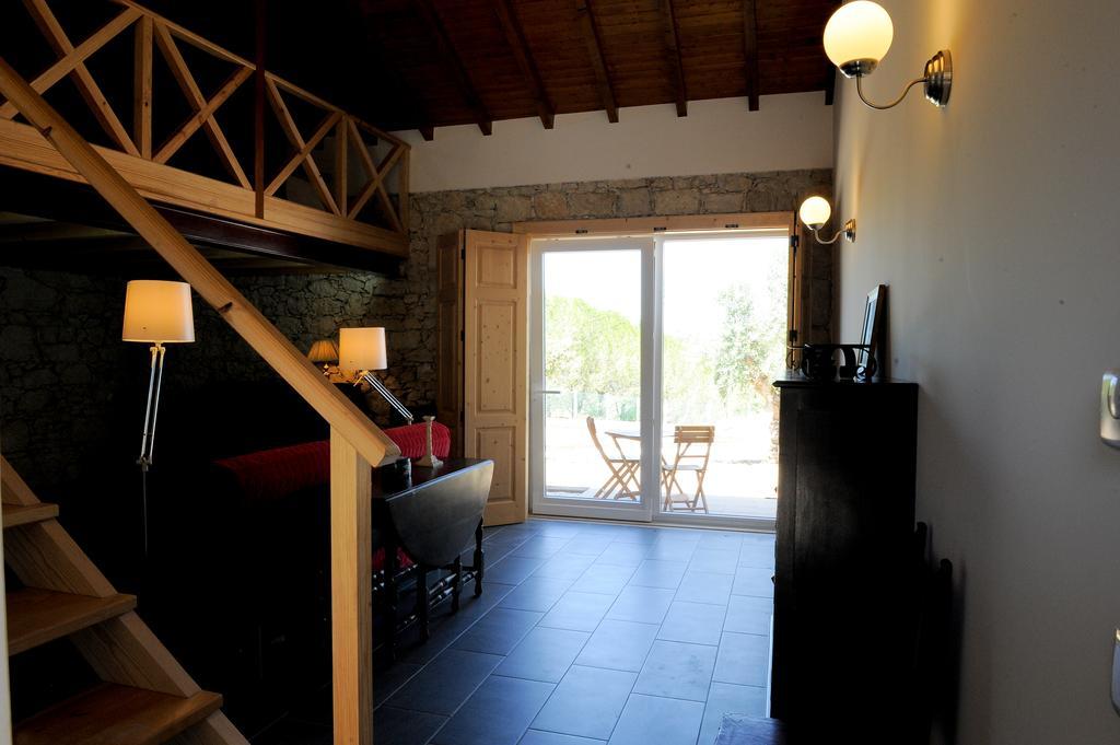 Casa Das Rendufas- Turismo Rural Com Figos Rendufas da Estrada Extérieur photo